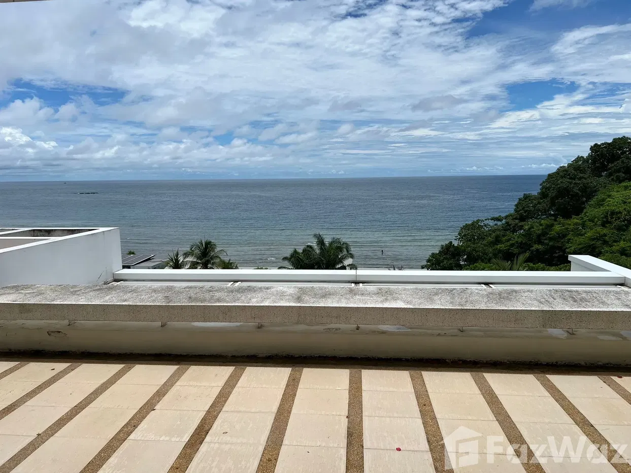 picture Stunning 2 Bed + Study Seaview Freehold Condo - 1/24