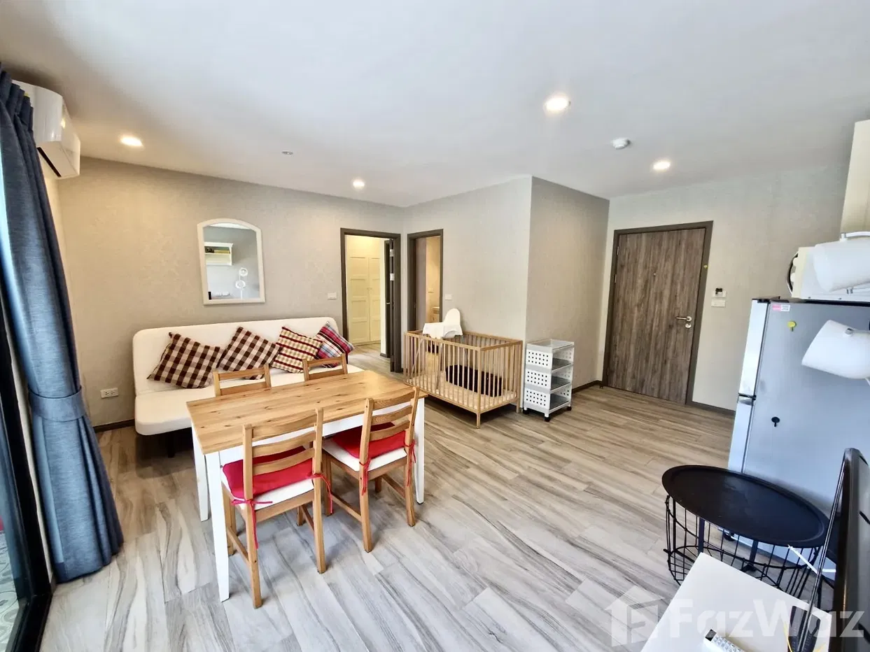 picture One bedroom condo with Pool access - 1/8