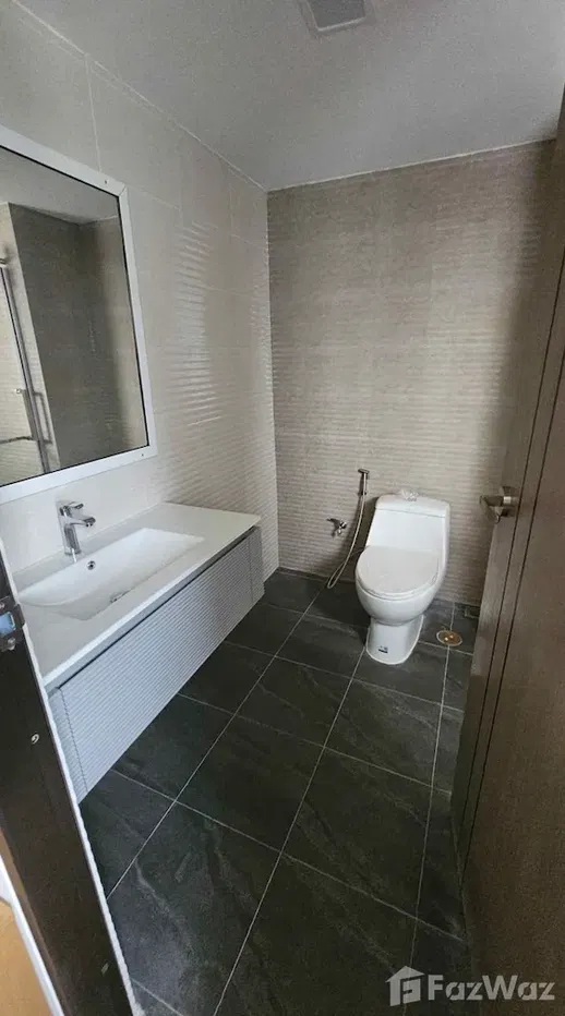 picture 3 Bedroom Condo for sale at Regent On The Park 1 - 3/12