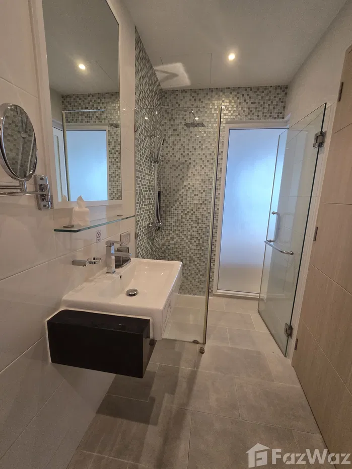 picture Modern Studio Condo for Sale in Coastal Rawai of Phuket - 11/18