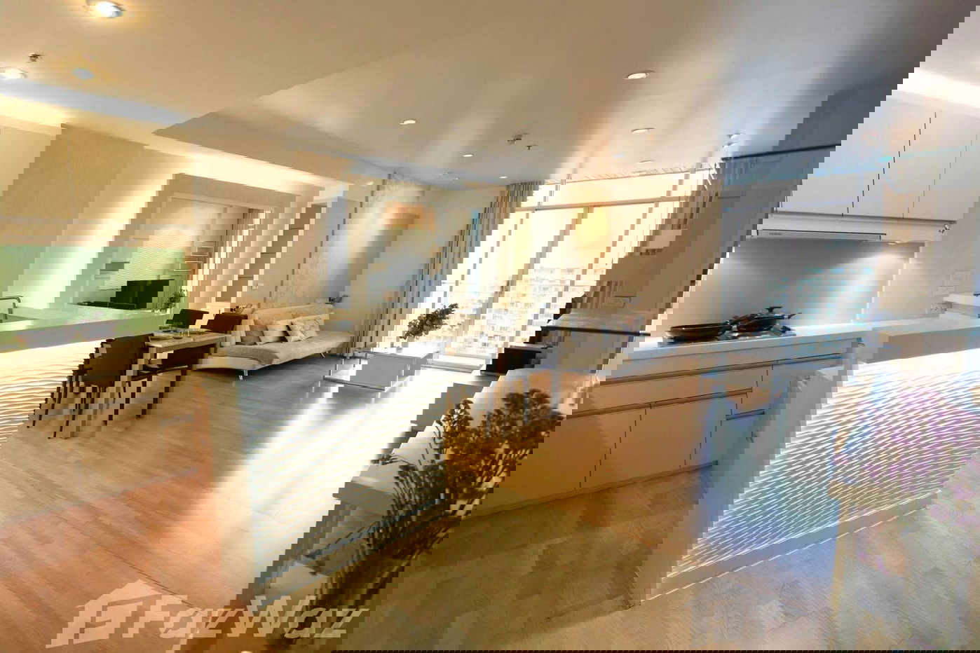 รูป ขาย คอนโด 1 ห้องนอน ในโครงการ เออร์บานา สาทร - รูปที่ 1/12