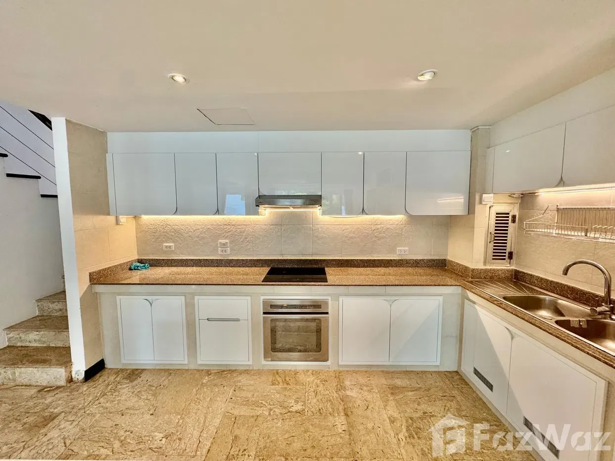 picture 3 Bedroom Villa for sale at Loch Palm Golf Club - 24/34