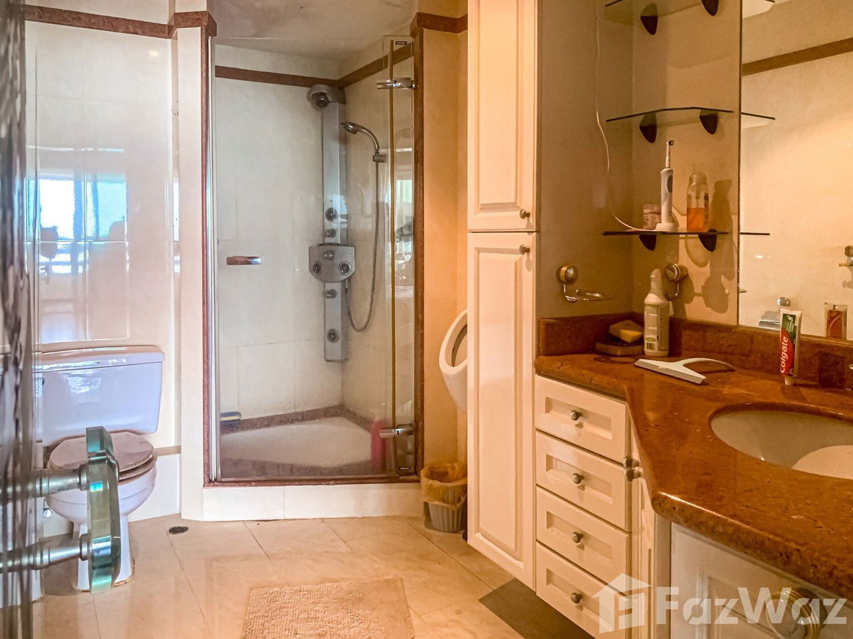 picture condo with sea view for sale at Jomtien Plaza Condotel - 5/5