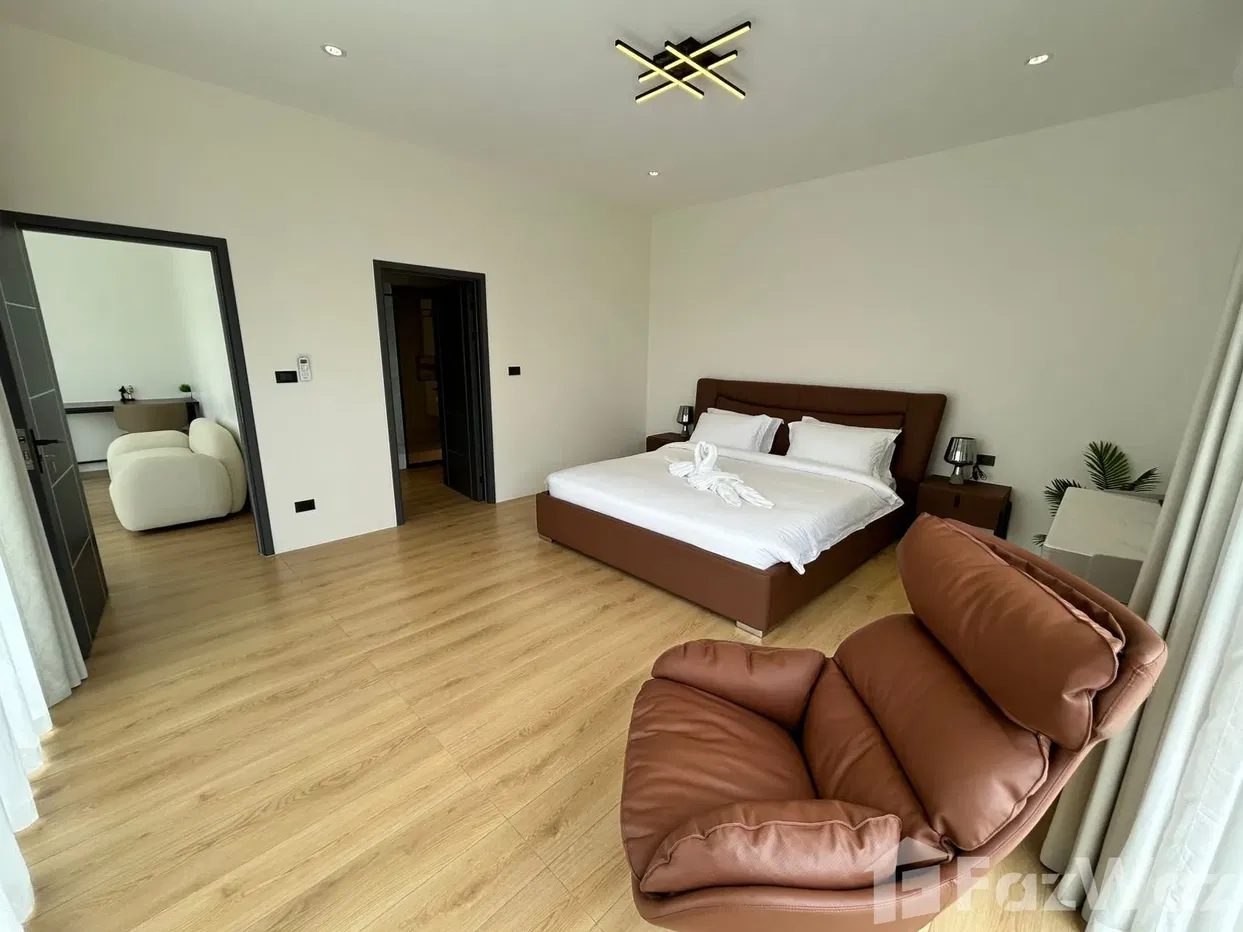 picture 4 Bedroom Villa for sale in Rawai, Phuket - 32/36