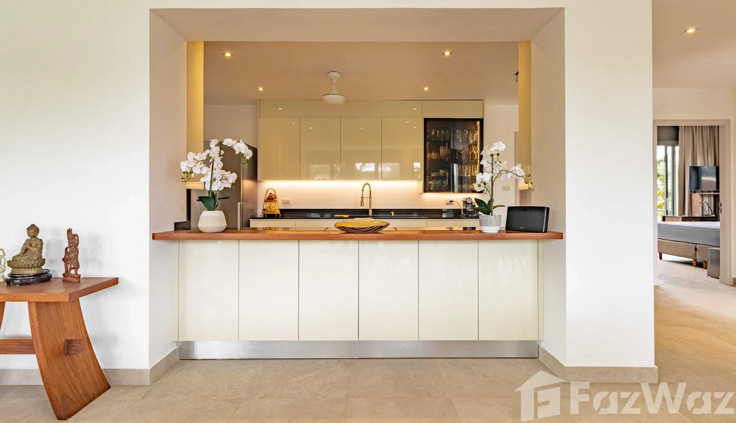 picture Stunning beachfront penthouse with a private pool and 3 bed - 20/35