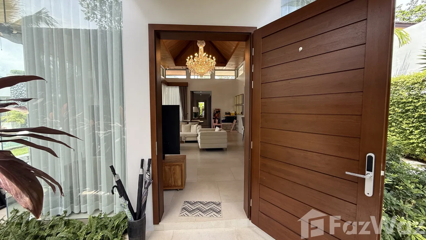 picture 4 Bedroom Villa - 37/43