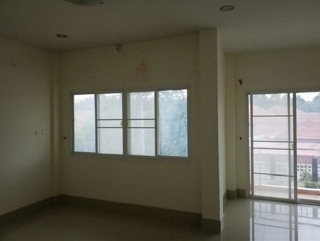 picture FOR SALE  TOWNHOUSE PROPERTY  1700000 BAHT. - 6/8
