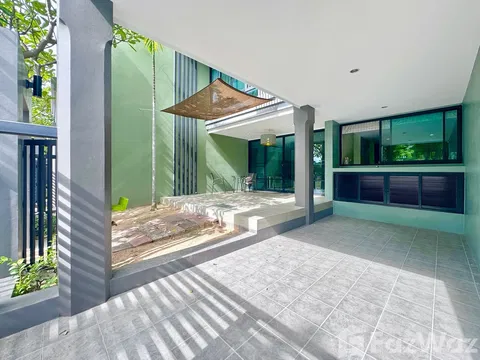 3-Bedroom House for Rent at Chateau Dale Residence