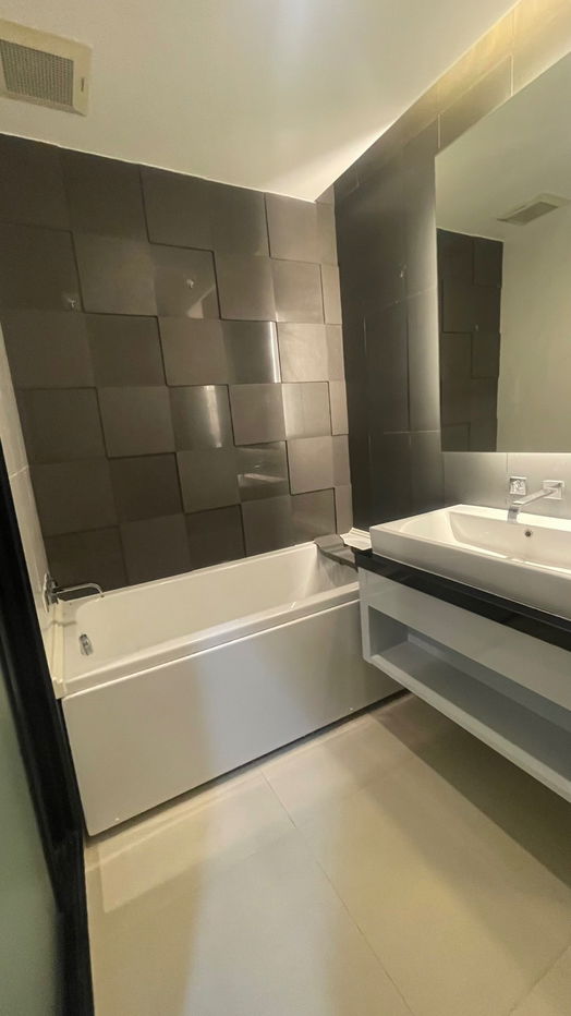 picture Available for rent✨Ivy Ampio✨Fully furnished only 25,000/mo 📞093-054-7992 Jay - 9/9