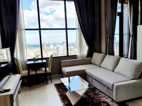 ให้เช่าคอนโด Knightsbridge Prime Sathorn  พร้อมเข้าอยู่สนใจติดต่อ Line @goodmanpro หรือ โทร 0999029192
