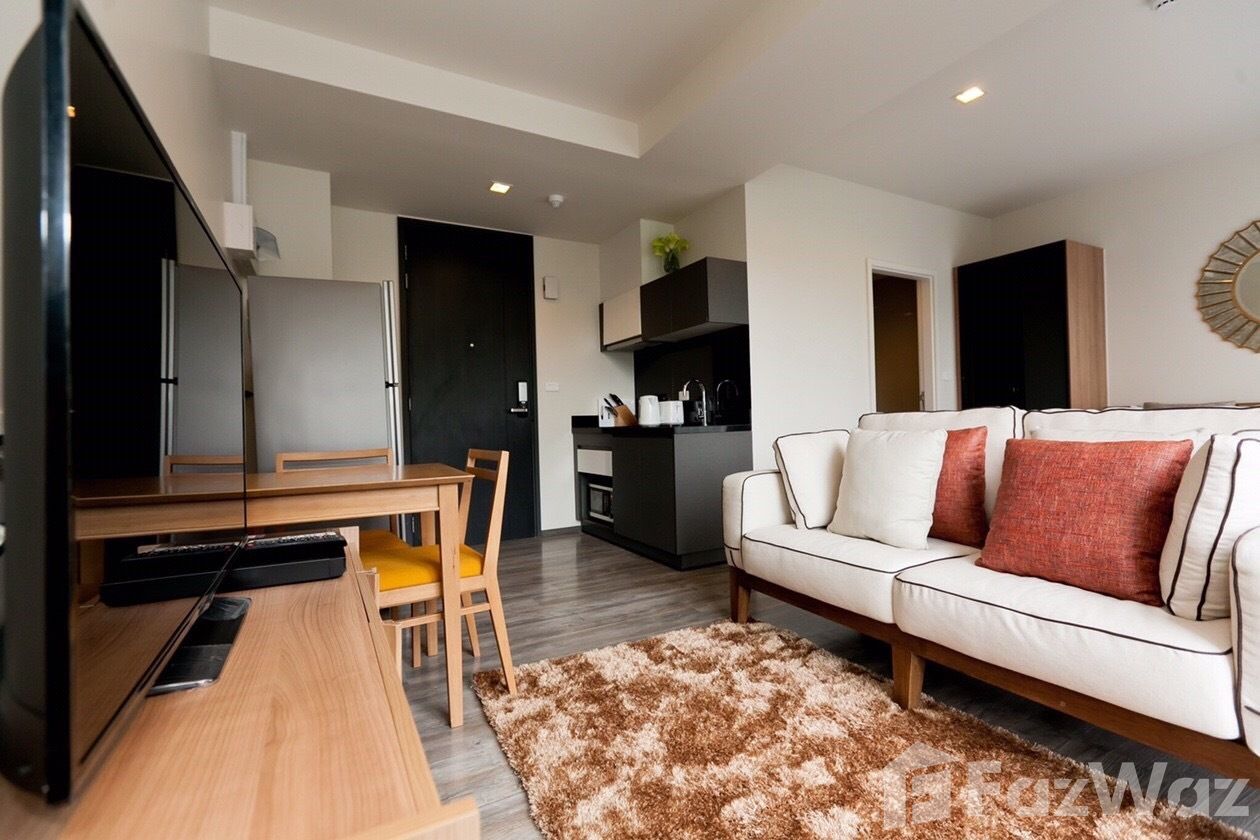 picture Robotic Luxury: Experience Automated Metropolis Living at The Deck Patong - 7/12