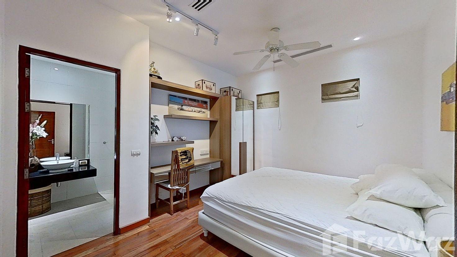 picture Stunning Sea View Pool Condo - 17/19
