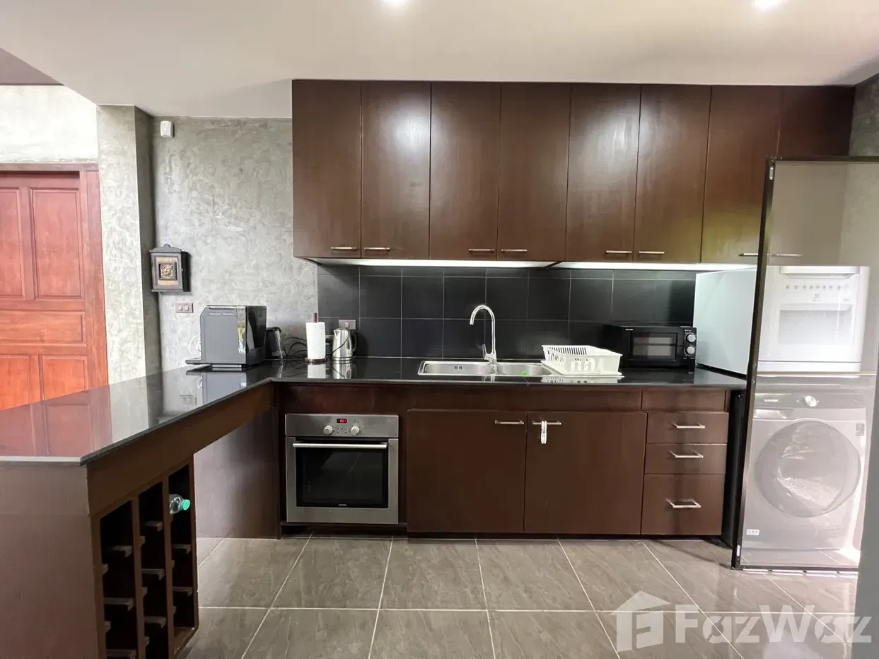 picture Renovated 4 Bedroom Lakefront Villa in Casa Sakoo - 3/24