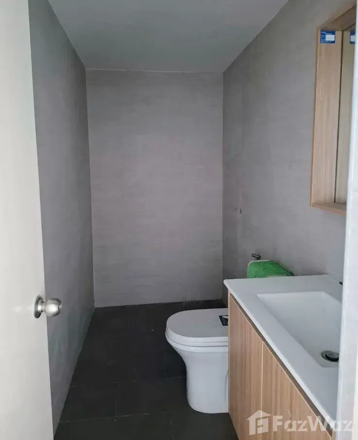 picture Sales of 93.5 sqm Bangkok Apartment Corner Unit on 37 Floors - 19/20