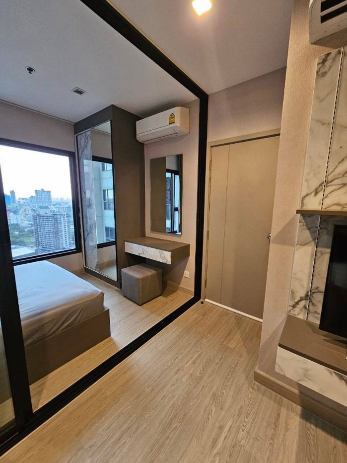 picture Condo for rent the politan rive - 3/11