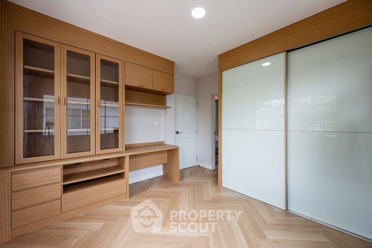 รูป บ้าน 3-ห้องนอน ใน สวนหลวง (ID 2251803) - รูปที่ 7/23
