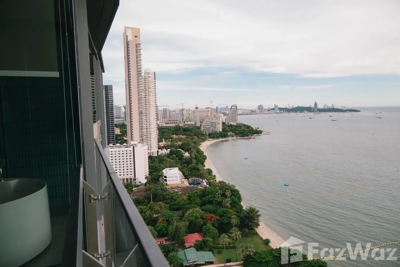 รูป Sea View Condo in Pattaya 1 BR 57sqm, Beachfront living 5597198 - รูปที่ 12/19