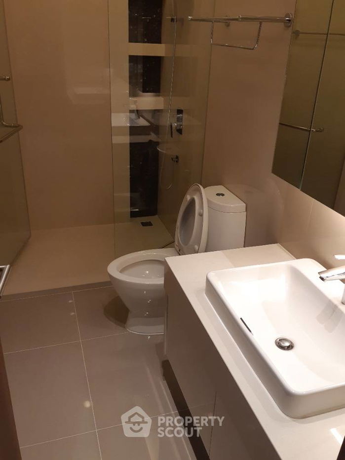 picture 3-BR Condo at Menam Residences in Wat Phraya Krai (ID 1817057) - 4/12