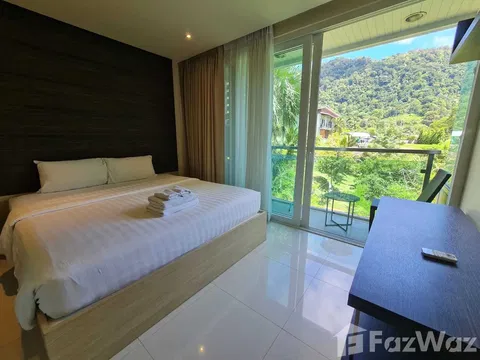 1Bedroom with Mountain View