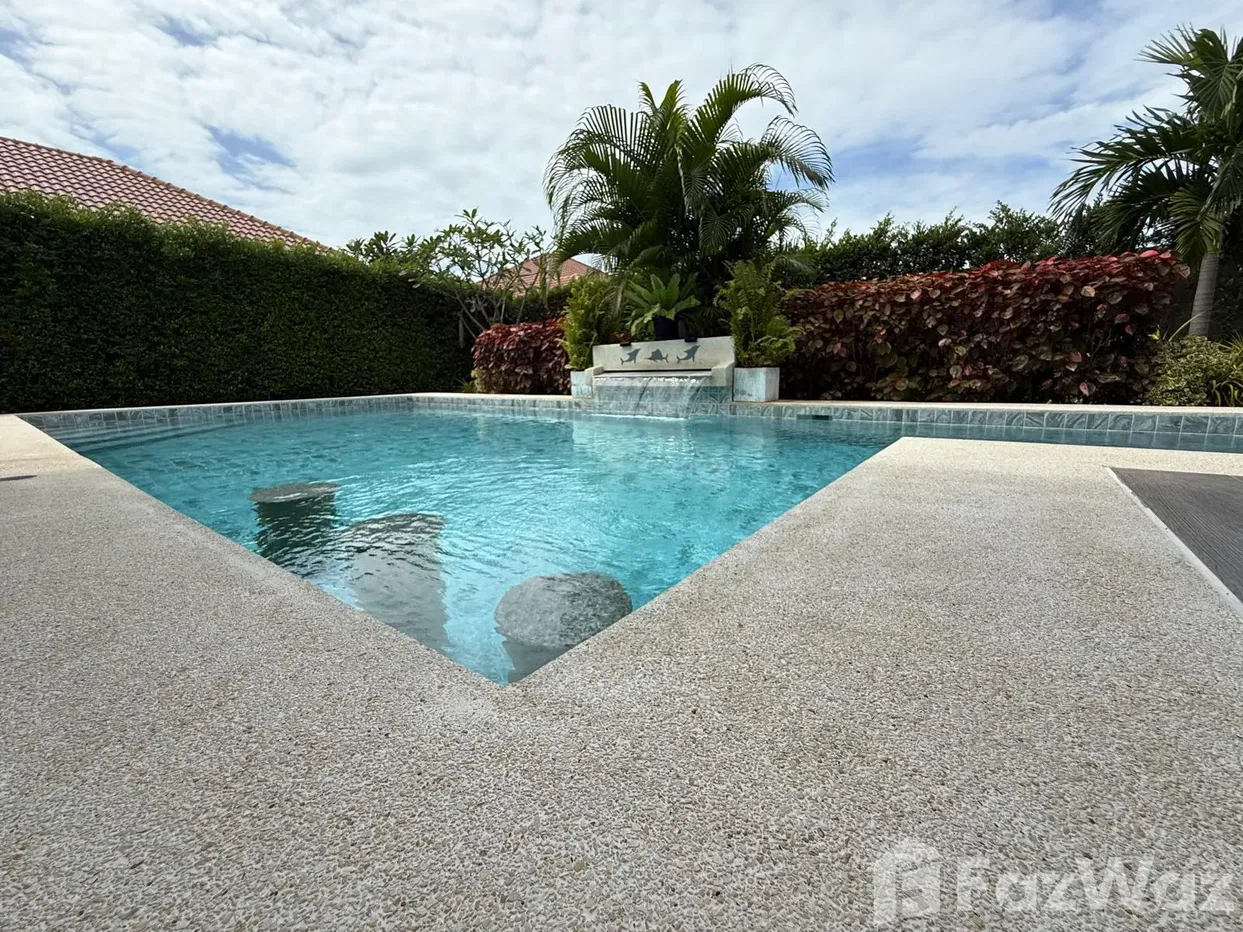 picture Spacious 3 bed 2 bath Home with Scenic Views and Privacy - 5/50