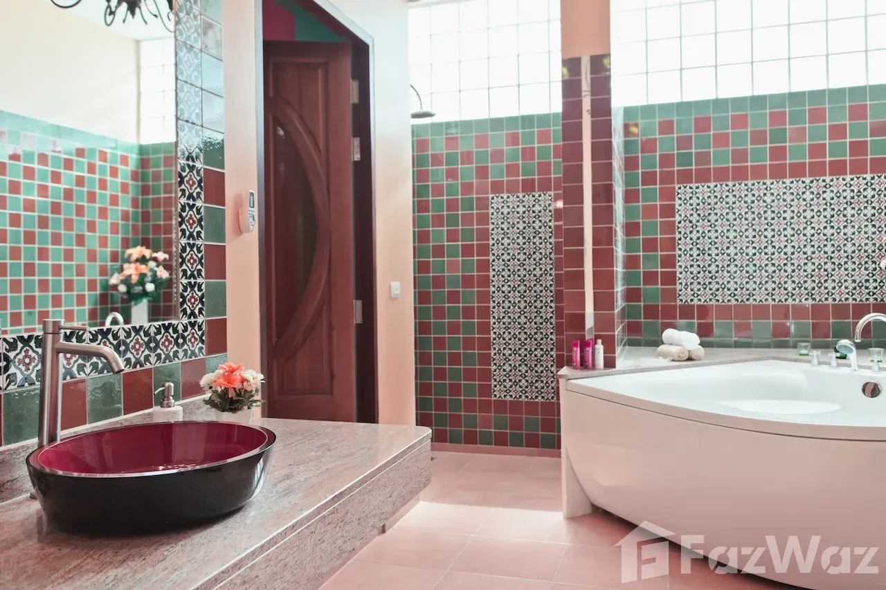 picture 8 Bedroom Villa for sale at Rock Pool Villa - 31/32
