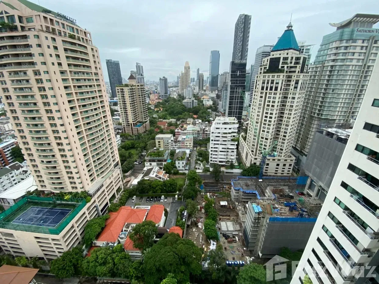picture Realize Your Home Dreams with this Spectacular Bangkok Condo! - 9/10