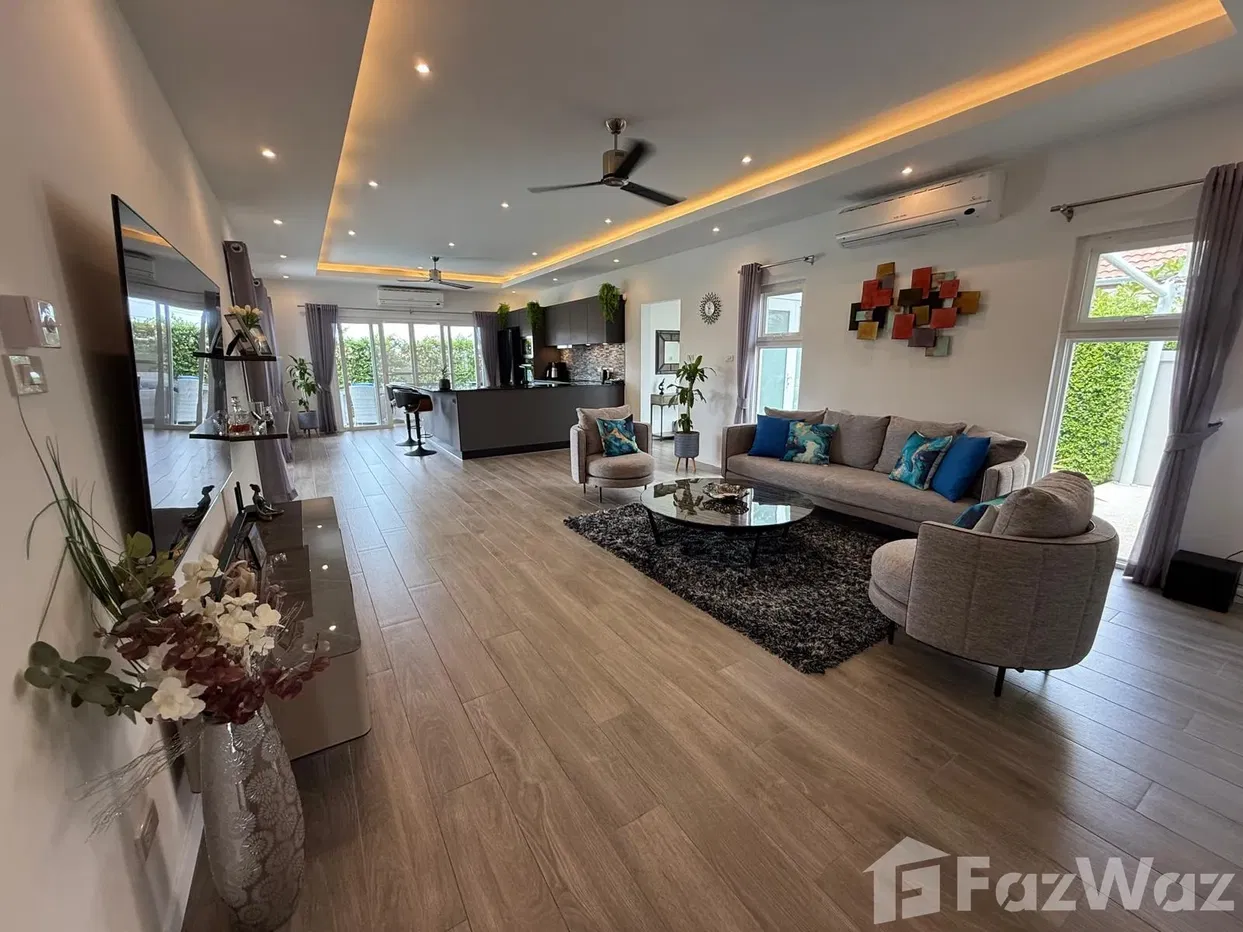 picture Spacious 3 bed 2 bath Home with Scenic Views and Privacy - 24/50