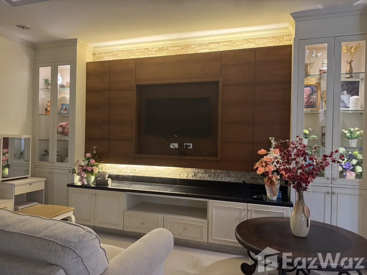 picture House for rent in Central Park Hillside 5552706 - 6/16