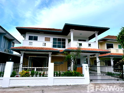 Houses for rent Pattaya : 4 Bedroom House for rent at Eakmongkol Thepprasit