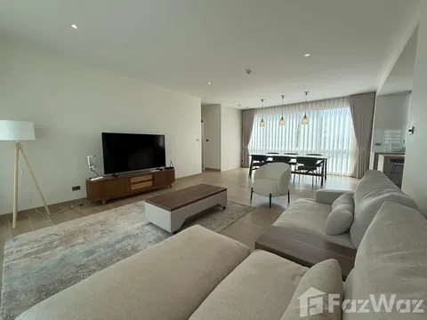 Newly Renovate 3 bedroom Condo at The Breeze