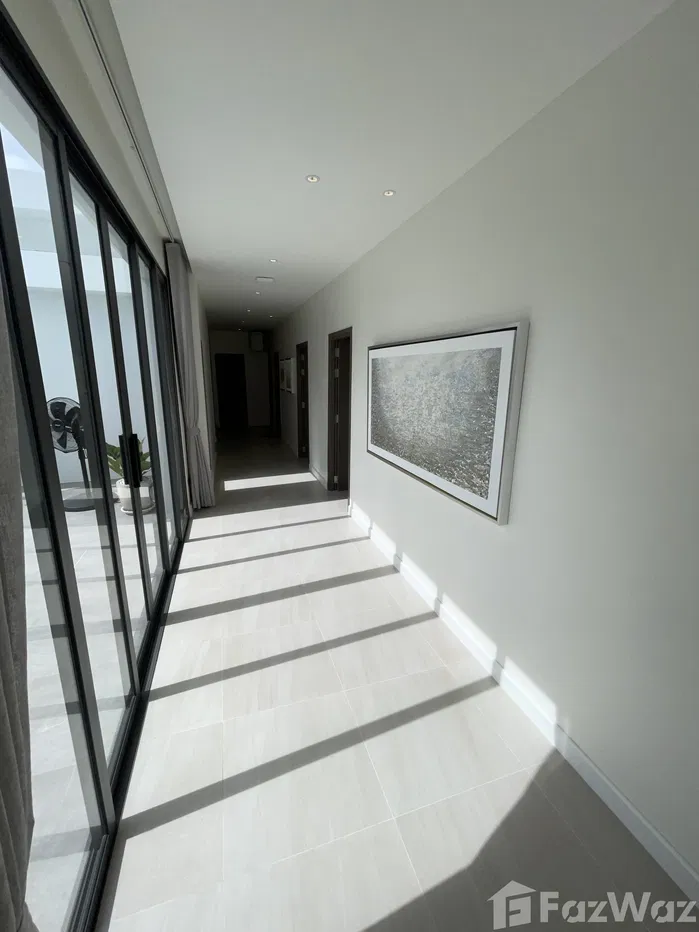 picture 5 bedrooms, 7 bathrooms 2.7 2.7 million - 12/26