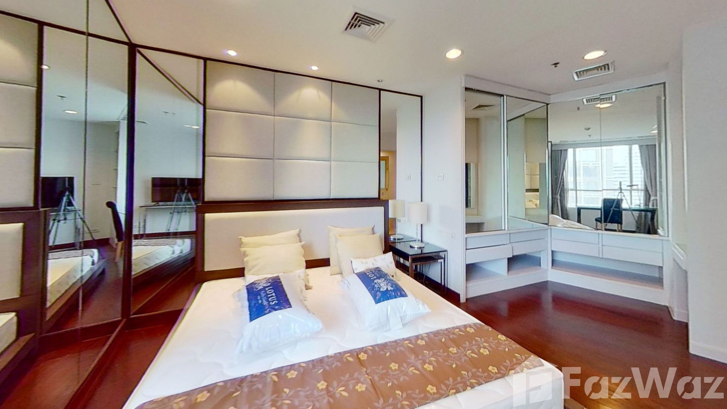 picture 2 Bedroom Condo for sale at Urbana Langsuan - 9/13