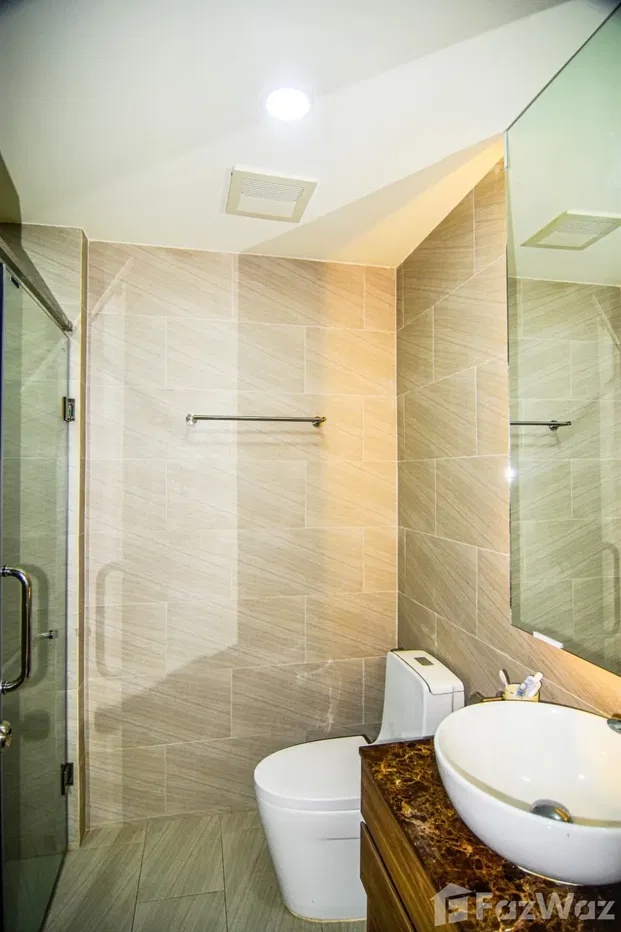 picture 2 Bedrooms Condo Freehold at Calypso Garden - 8/10