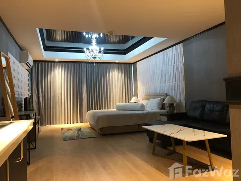 Large Studio Beachfront for Sale and Rent