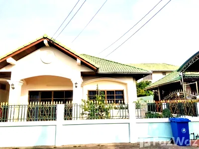 Houses for sale Nong Prue, Chonburi : Peaceful House with a Stylish New Kitchen
