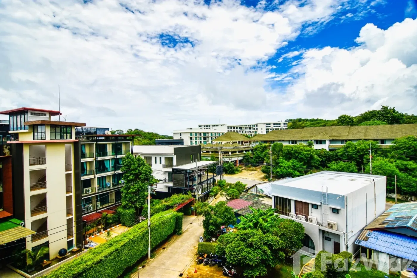 picture 2 Bedrooms Condo Freehold at Calypso Garden - 6/10