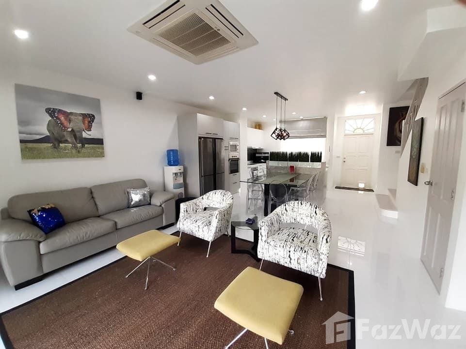 picture Modern, Fully Renovated Marina Townhouse For Sale / Rent - 2/10