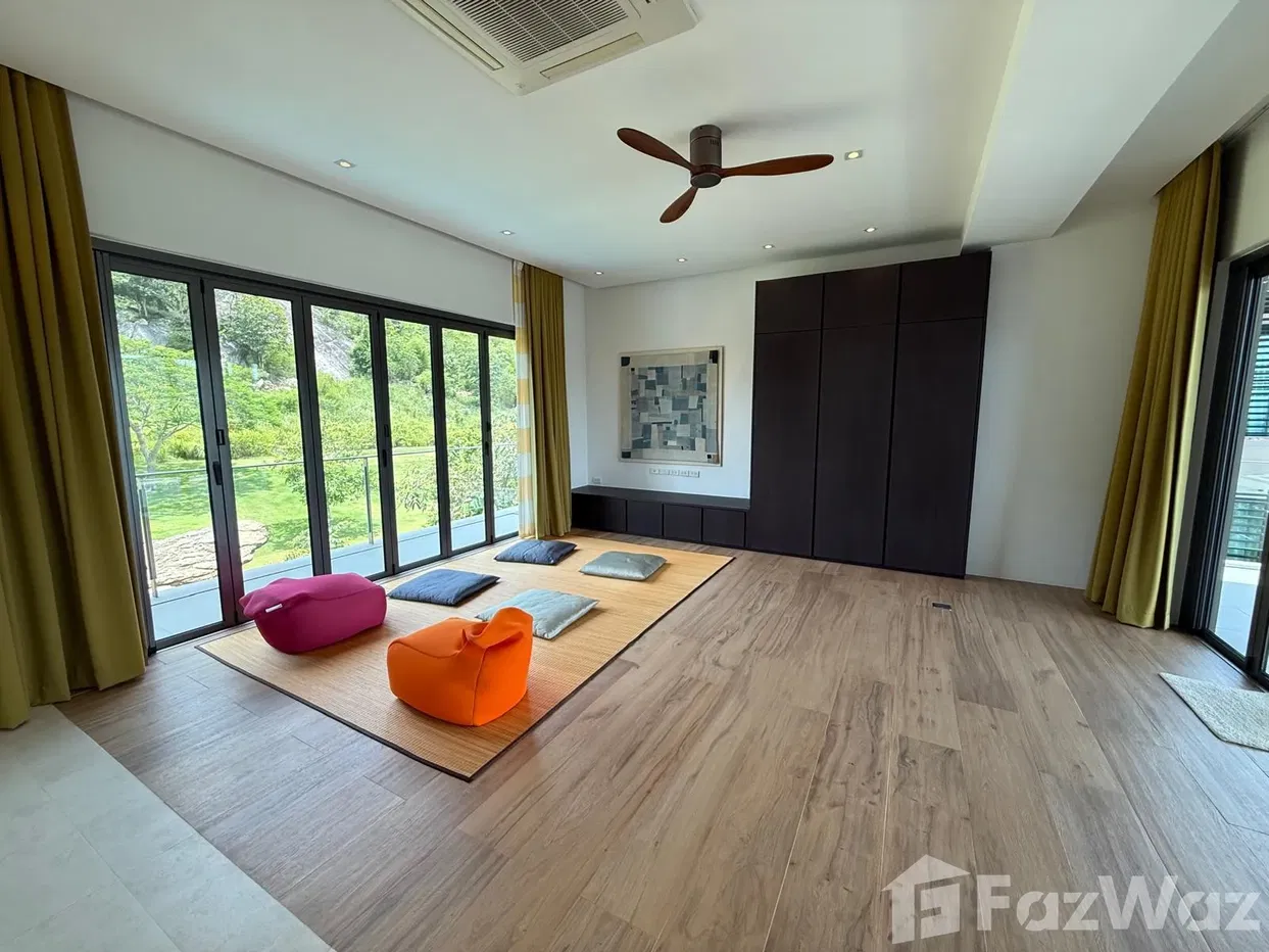 picture Exceptional 4-Storey Villa at Black Mountain Golf Resort - 73/83