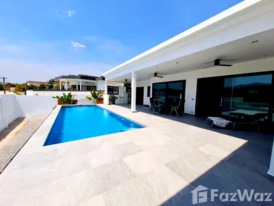 Houses for sale Hua Hin Soi 112 : 2 Bedroom Villa for sale in Thap Tai, Prachuap Khiri Khan