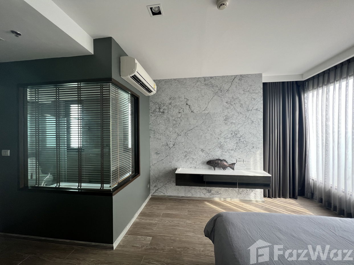 picture Beautiful High Floor Beachfront Condo 2 Bedrooms 2 Bathrooms Condo for Sale - 8/12
