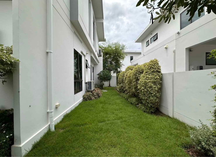 picture For rent✨ Mantana Bangna Km.15   🔥 Line ID @034etfin 📲 4 bedrooms 5 bathrooms - 21/24