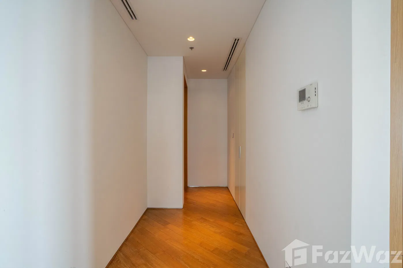 picture Amazing Pet Friendly Duplex For Sale - 30/35
