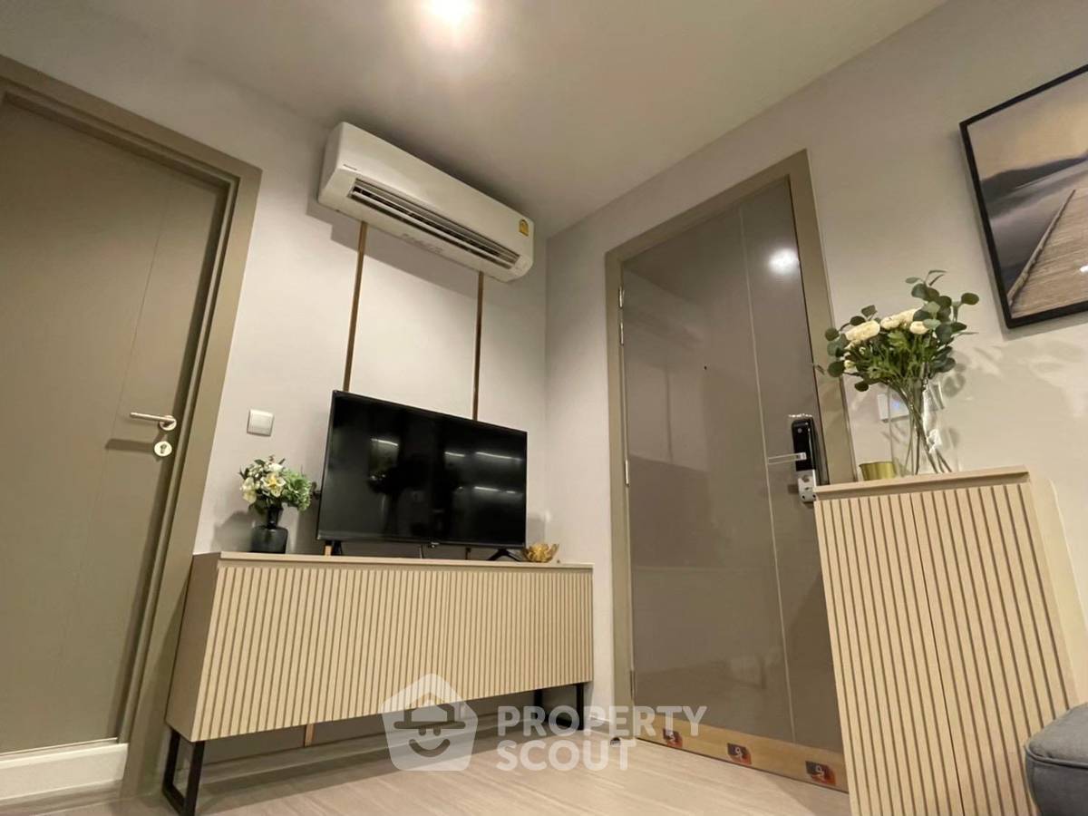 picture 1-BR Condo at Life Asoke - Rama 9 near MRT Phra Ram 9 (ID 2190645) - 3/11