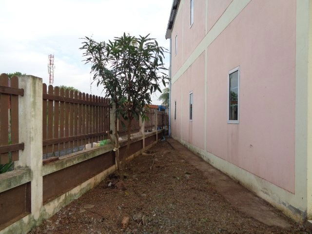 picture FOR SALE  TOWNHOUSE PROPERTY  2380000 BAHT. - 6/8