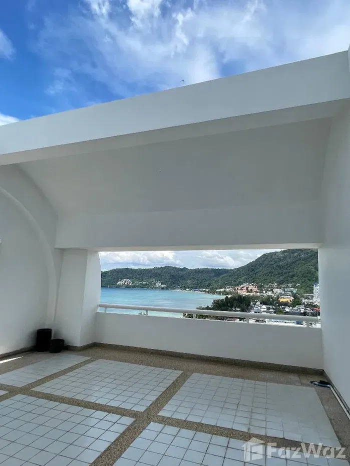 picture Oceanfront Luxury Patong Tower Condo For Sale - 41/51