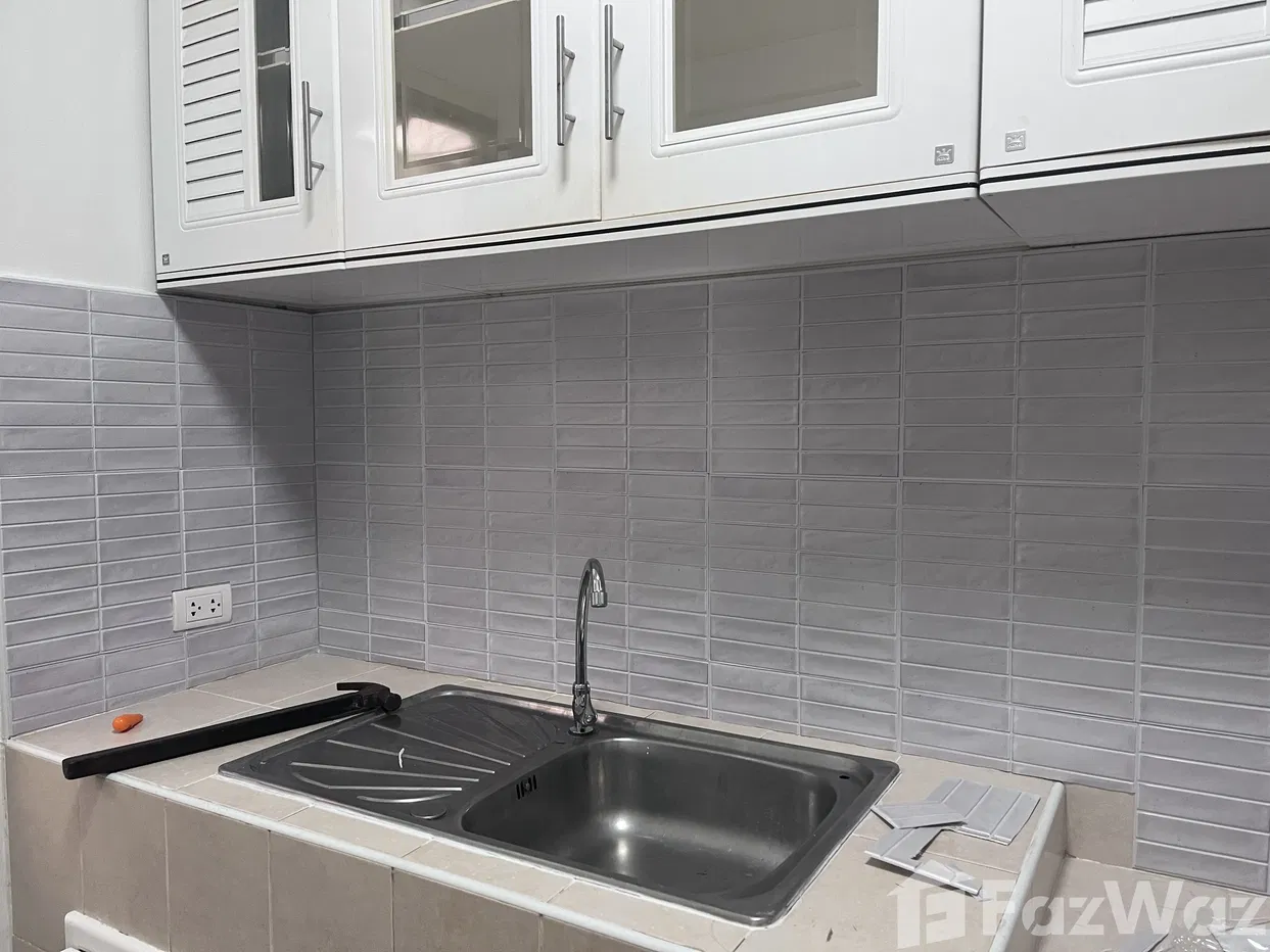 picture 2 Bedroom Townhouse for sale at Baan Klang Muang Sathorn-Taksin 2 - 2/9