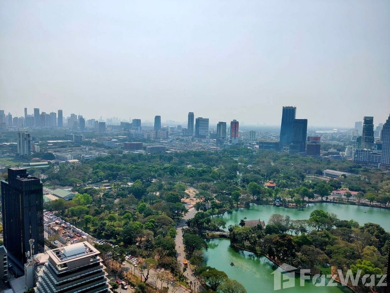 picture 185 Rajadamri It is near Skytrain Rajadamri station 350 mete - 10/10