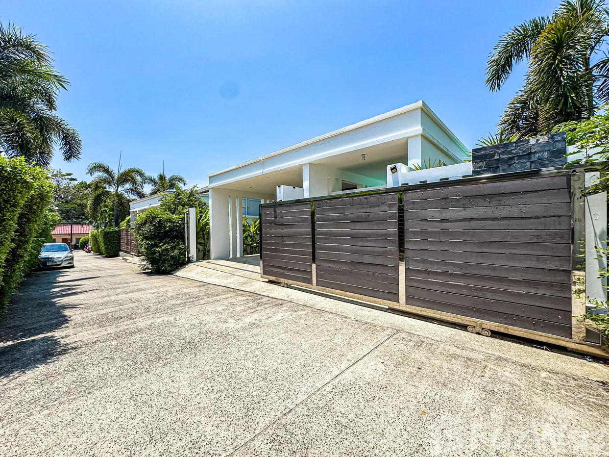 picture 4 Bedroom Villa for sale in Rawai, Phuket - 3/76