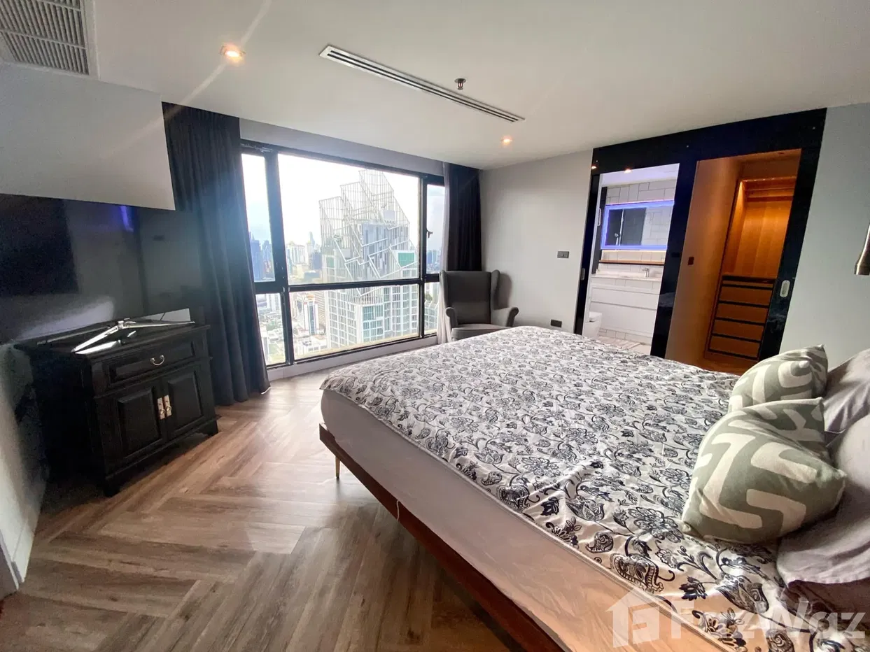 picture Penthouse Duplex 2 Bedroom + 1 office for sale or rent - 18/21