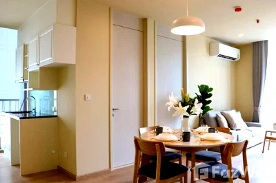 Condos for rent : . 5661810